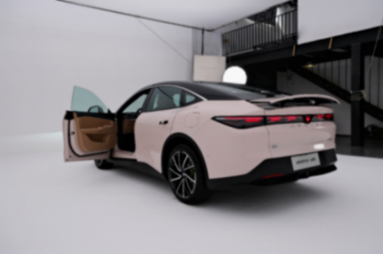 不止简单对标 静态体验极狐阿尔法s5html230.png