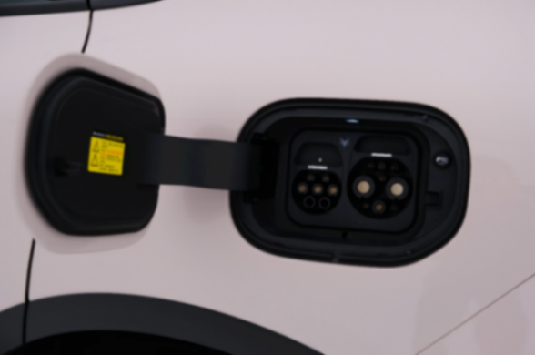 不止简单对标 静态体验极狐阿尔法s5html981.png