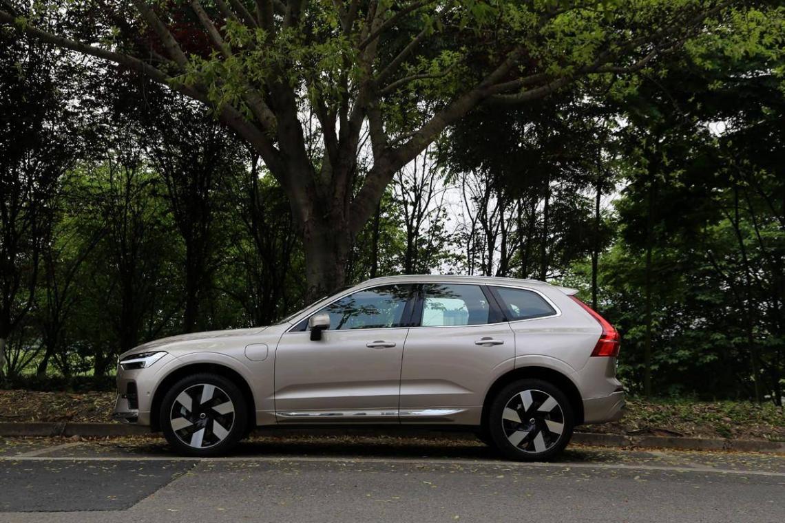 插电混动、空气悬架、百公里加速5秒，这些算不算xc60的优点？