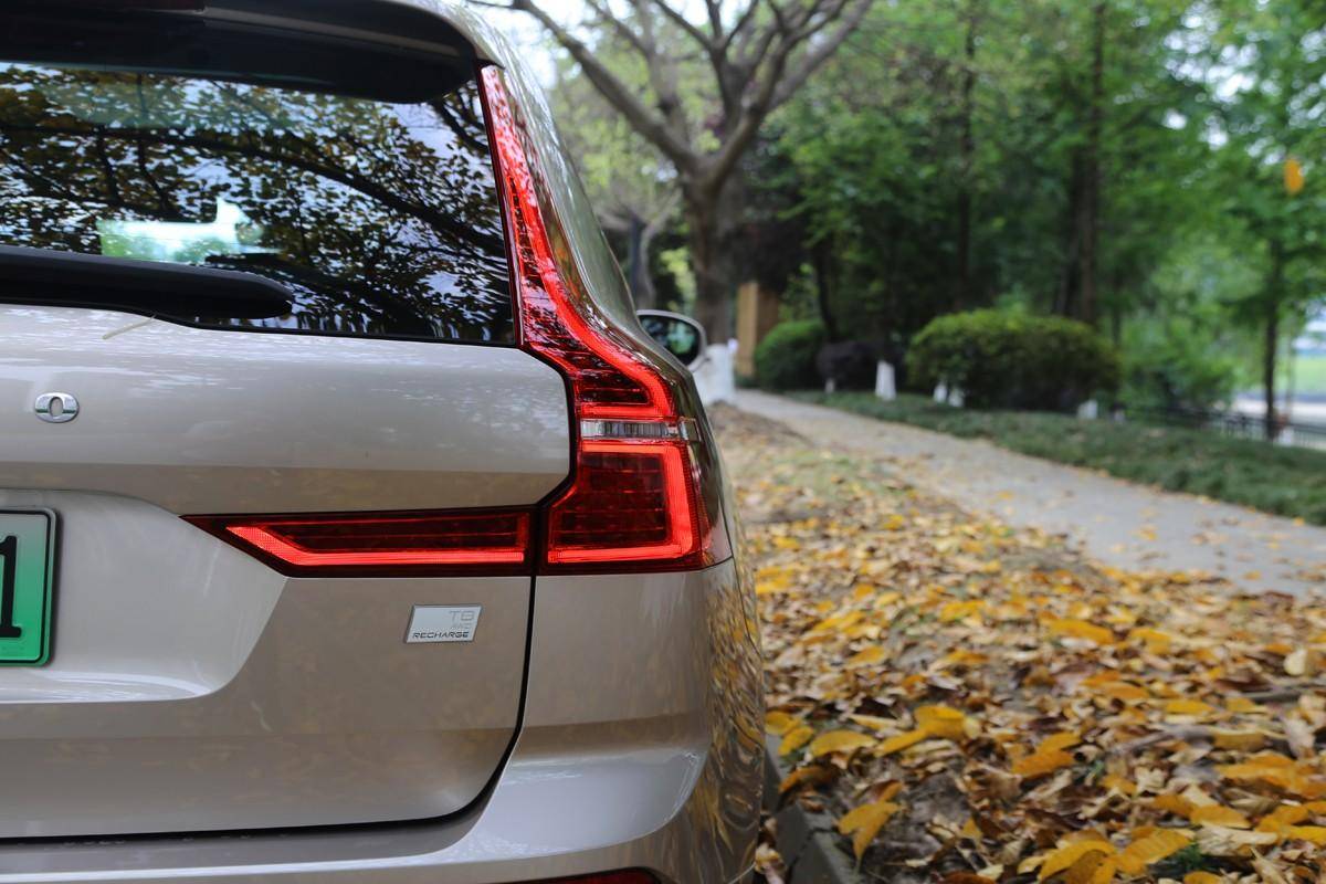 插电混动、空气悬架、百公里加速5秒，这些算不算xc60的优点？